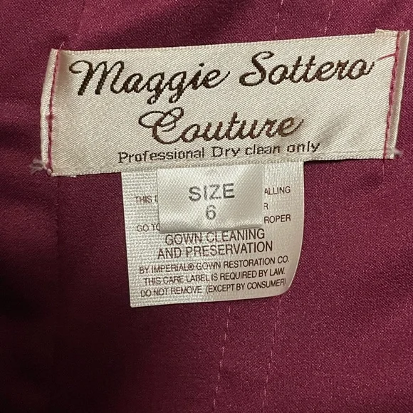 NEW! NWT Maggie Sottero Capri fuchsia size 6 wedding gown - Picture 7 of 15